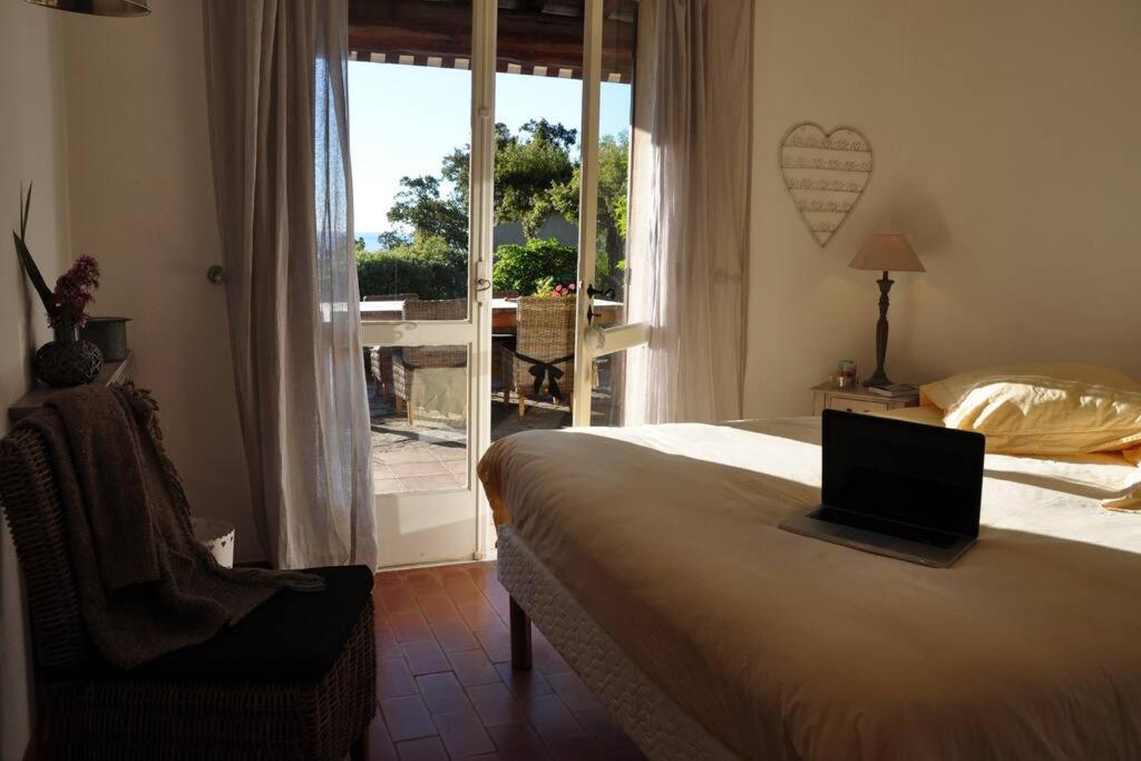 Villa Abeille : Douces Vacances D'Ete Avec Vue Mer Cavalaire-sur-Mer Kültér fotó